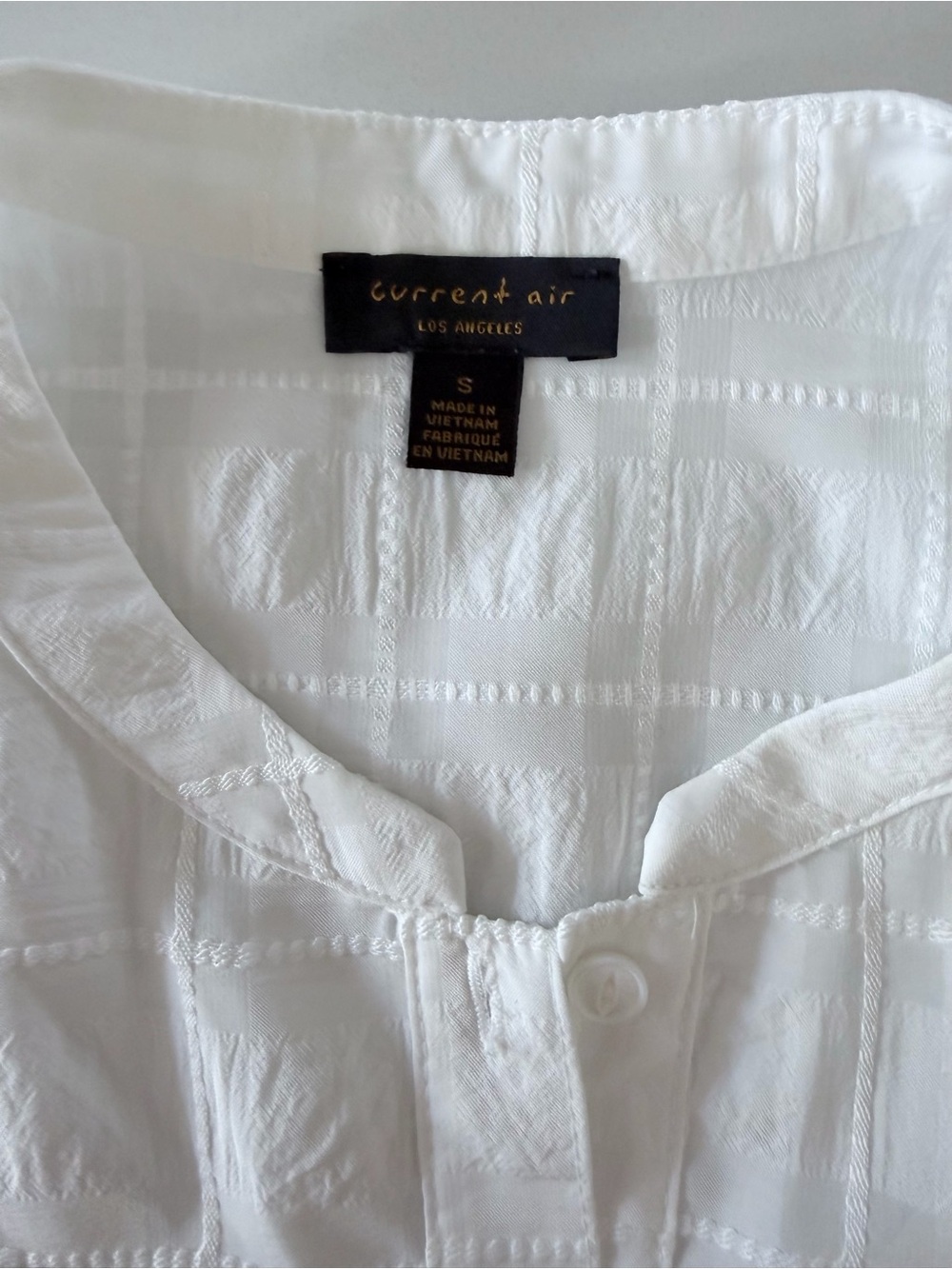 Current Air White Textured Button-Front Top - Picture 2 of 7